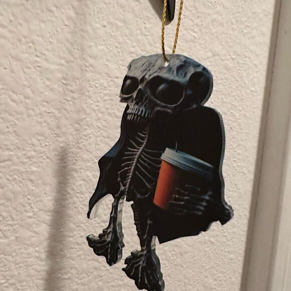 Set of 4- ornament skeletons with a cup of coffee ( un-dead / death juice ) - Picture 4 of 6